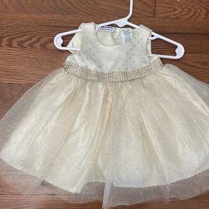 Baby girl 3-6 gold glitter dress NWT